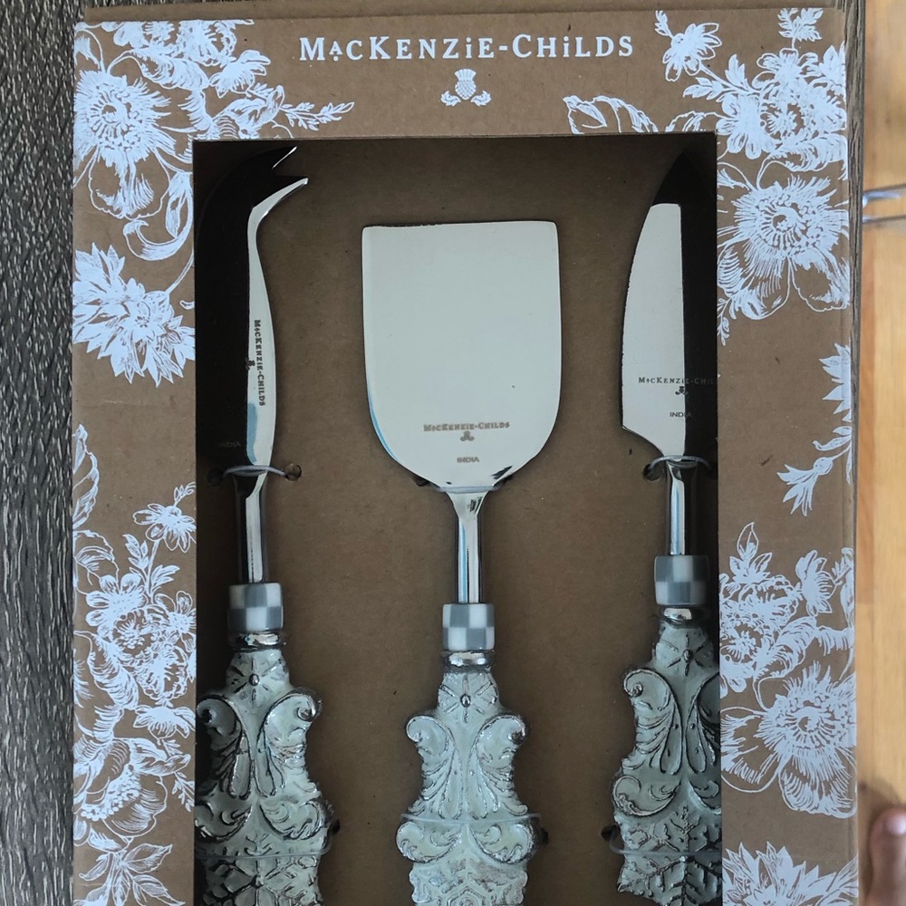 Mackenzie Childs Cheese Knife Set - never used!